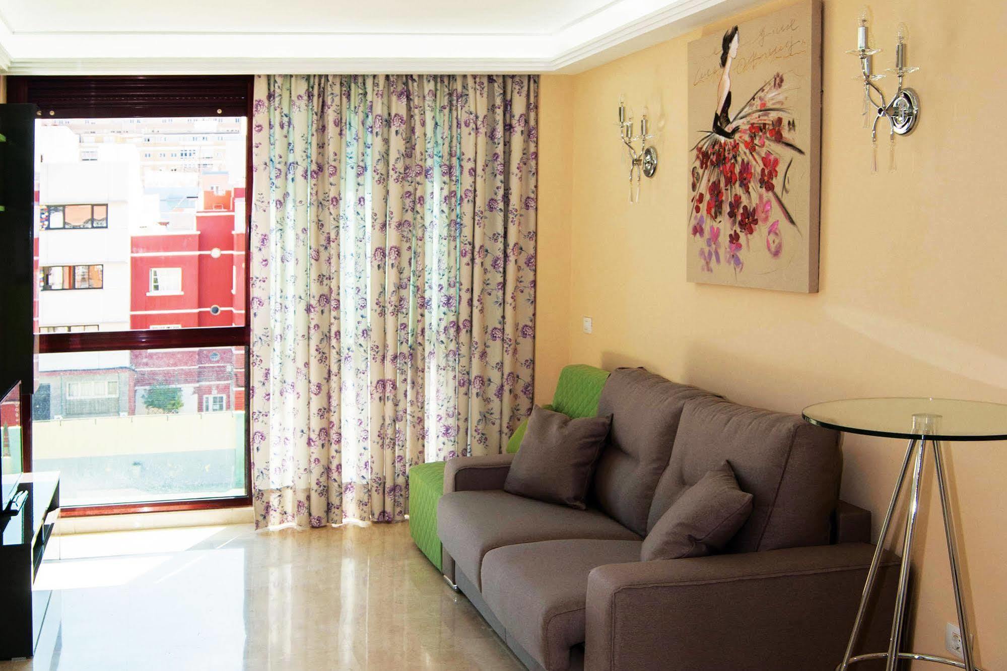 La Volpe Rossa B&B Λας Πάλμας ντε Γκραν Κανάρια Εξωτερικό φωτογραφία